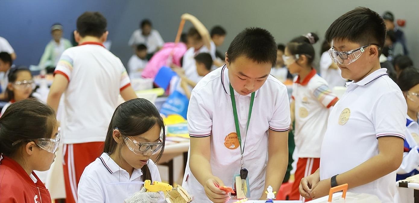 “学生假期最新资讯”